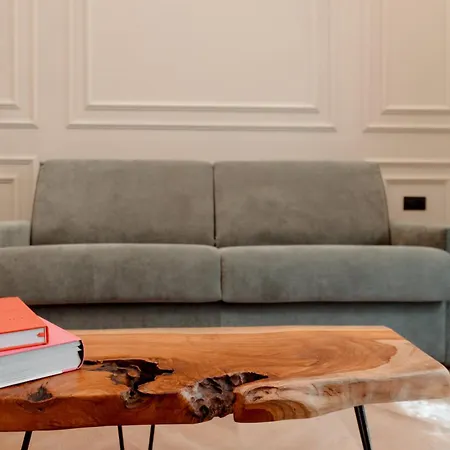 Palazzo Panfilli Luxury شقة