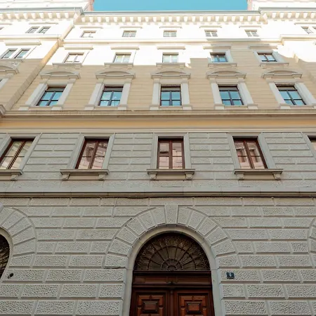 Palazzo Panfilli Luxury Триест